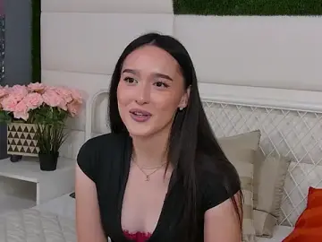 LindaMaxx  live sex cam