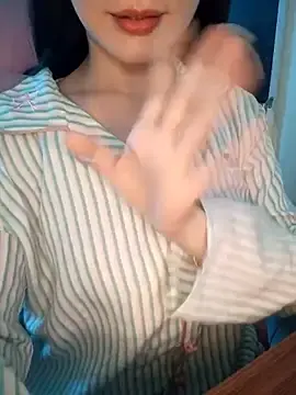 Lynda_2x  live sex cam