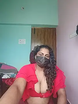 Tamilpavi_58  live sex cam