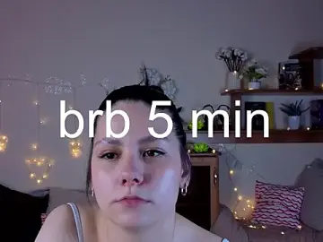 _MillieWillie_  live sex cam