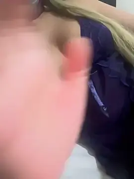 Sexy-hadiil  live sex cam