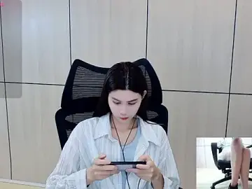 Zhen-68  live sex cam