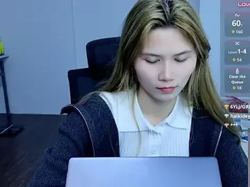 Zhen-68  live sex cam