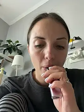 AmiLavs  live sex cam