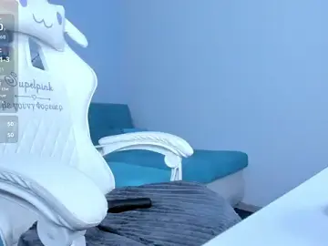 College_Girl_18  live sex cam