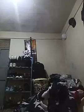 Emmashir1  live sex cam