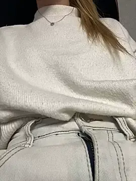 KellyBradford  live sex cam