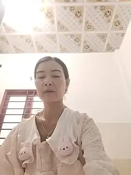 Sexy-ladyboobs20  live sex cam