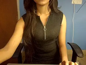 Hotyy_dishuu  live sex cam