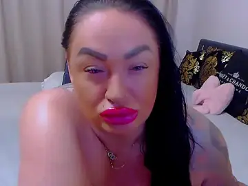 BustyVicky  live sex cam