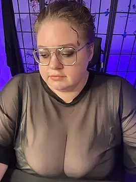 DriveThruChloe  live sex cam