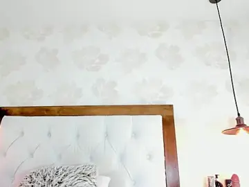 IRISCLARK1  live sex cam