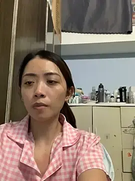 Minee1202  live sex cam