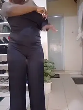 Sexy-suzy  live sex cam