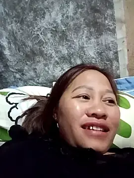 Phiphi135  live sex cam