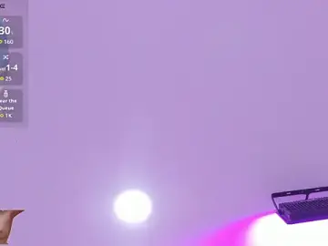 Caroline_bigboobs1  live sex cam