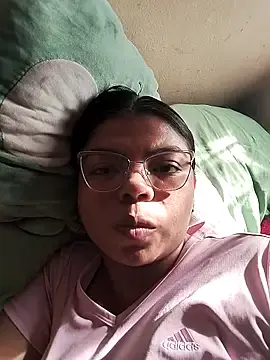 2Raquel3  live sex cam