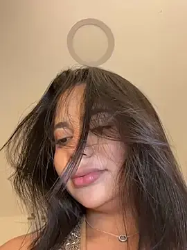 Aryrosee  live sex cam