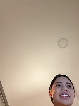 Aryrosee  live sex cam
