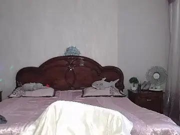 Batari  live sex cam