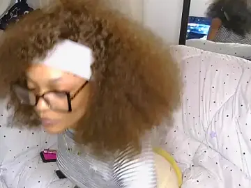 Candy_Bunny7  live sex cam