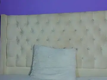Candy_queens_  live sex cam