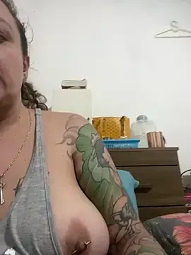 Gabcacheada  live sex cam