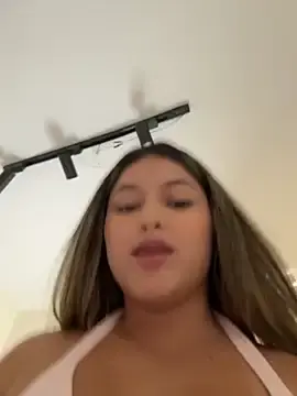 Lunablossom_  live sex cam
