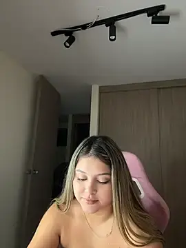 Lunablossom_  live sex cam