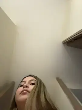 Lunablossom_  live sex cam