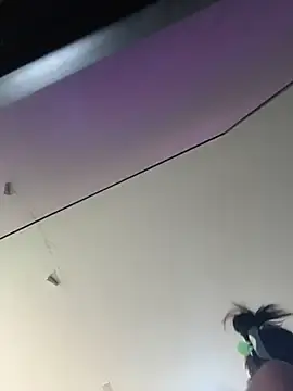 Thai-dreamgirl  live sex cam