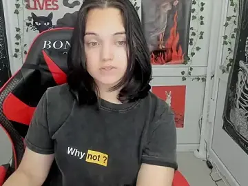 Caroline_cutte  live sex cam