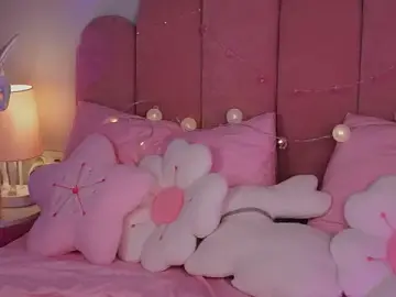 ElsaYoung  live sex cam