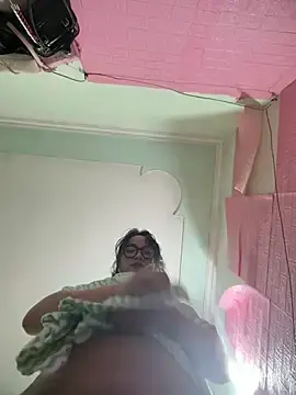 Emmiuuuu03  live sex cam