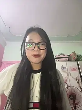 Leeeeiu  live sex cam