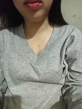Linh-Anhh  live sex cam