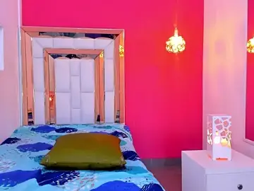 Nicky_boobs69  live sex cam