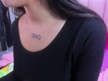 Raven_love  live sex cam