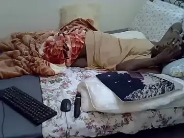 Sweet_Bear  live sex cam