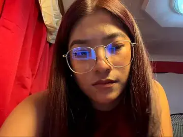 YelenaHelder  live sex cam