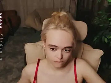 Bambellicious  live sex cam