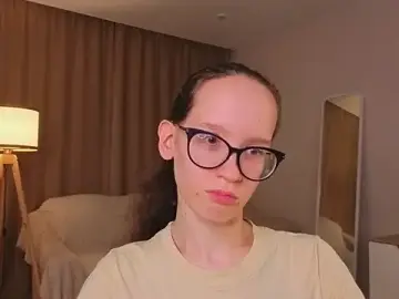 BettyBrowni  live sex cam