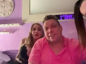 GIRLS-HALFLEG  live sex cam