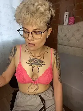 Megan-c  live sex cam