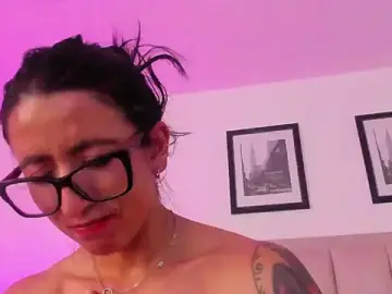 ZarayFeet  live sex cam