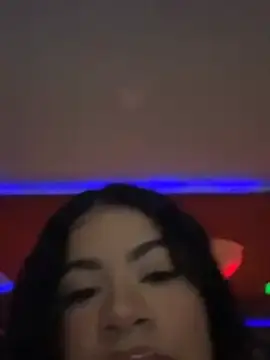 Curlygirl777  live sex cam