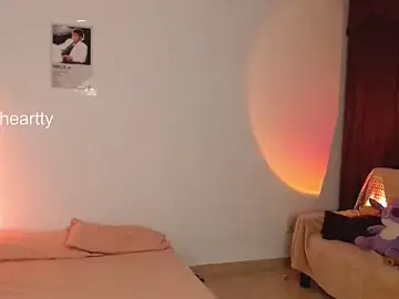 Heartty_Milah  live sex cam