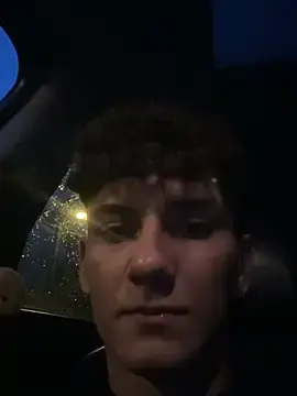 Ianis2p  live sex cam