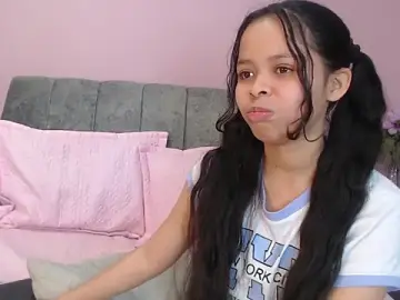 AuroraBellinii  live sex cam