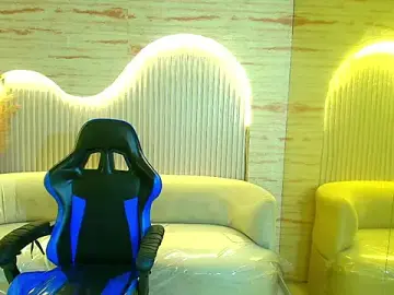 Chloe__r  live sex cam